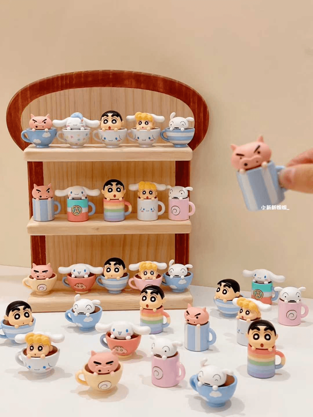 시나모롤 X 크레용신짱 TEA cup 시리즈 미니 피규어 블라인드박스